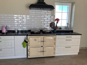 AGA GAS FIRED RANGE COOKER STOVE - 3 OVEN in Portugal